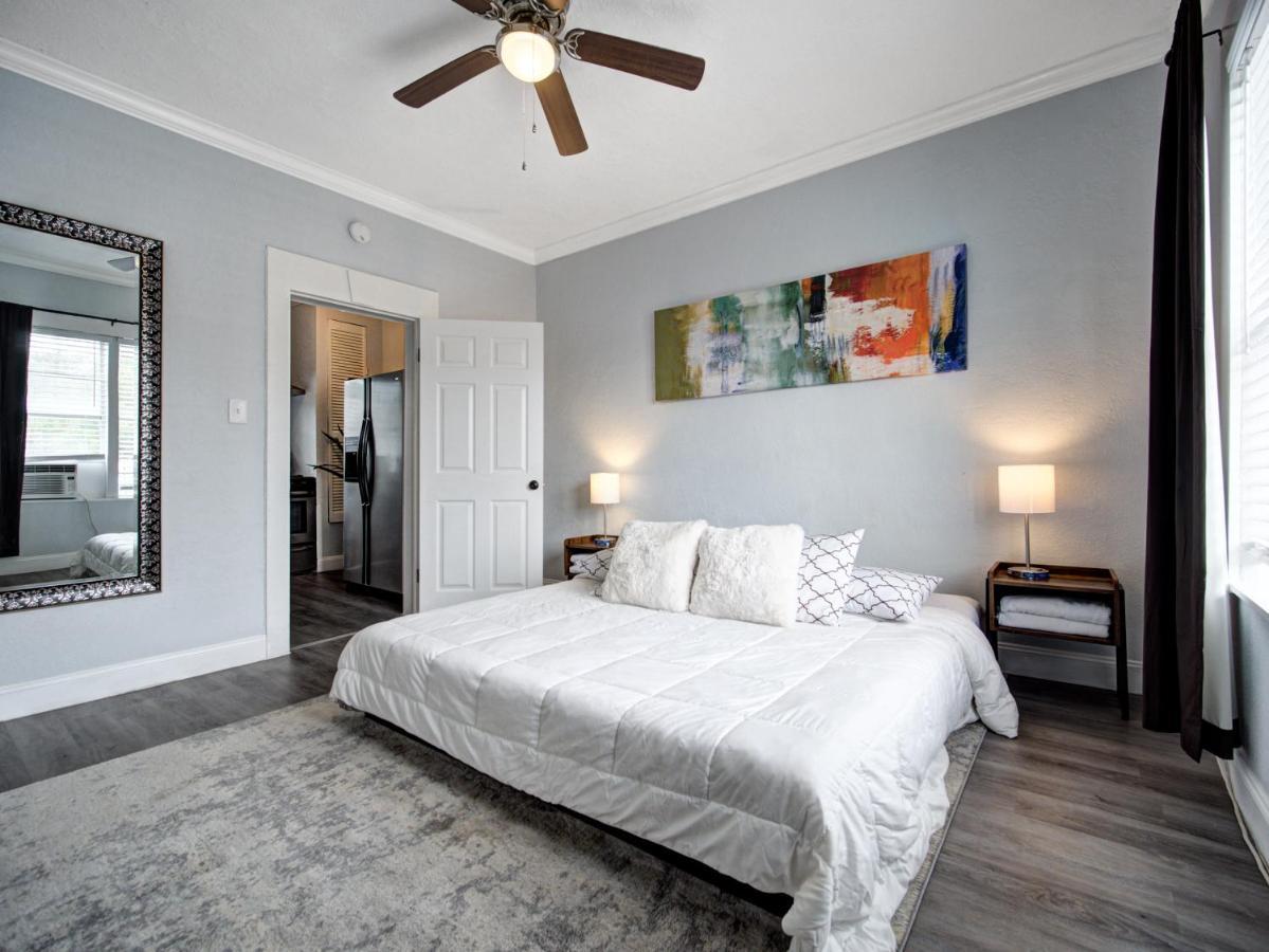 Modern Westshore Apartment Тампа Экстерьер фото
