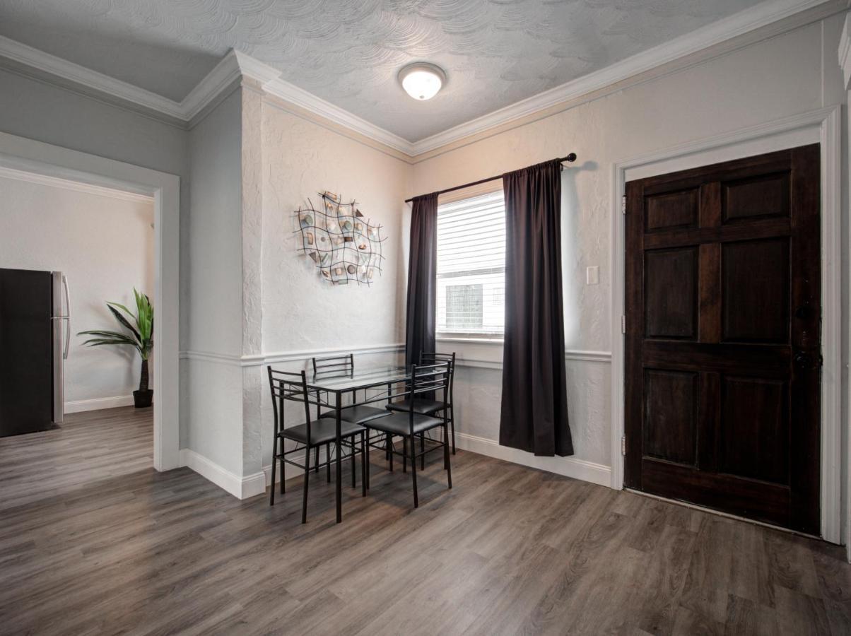 Modern Westshore Apartment Тампа Экстерьер фото
